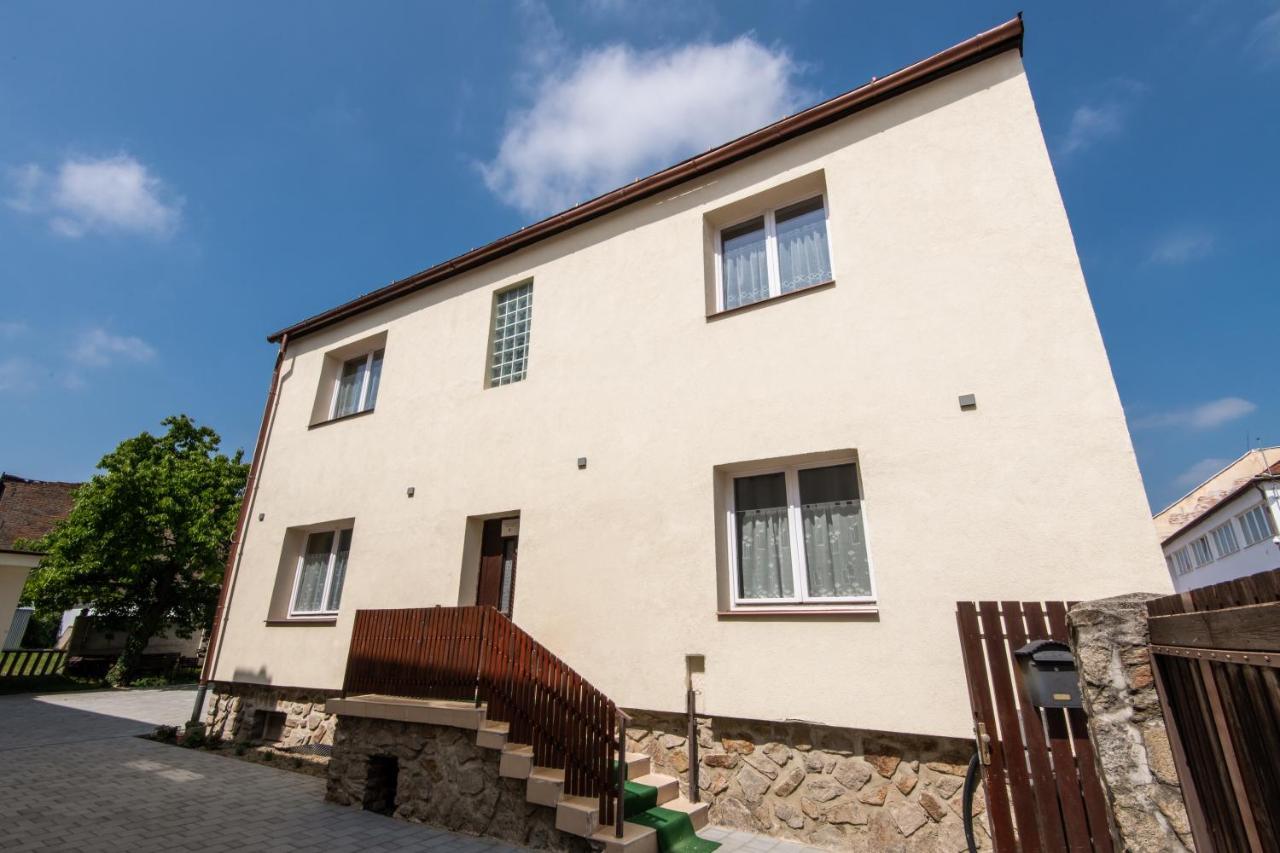 Hello Apartmanhaz Šoproň Exteriér fotografie