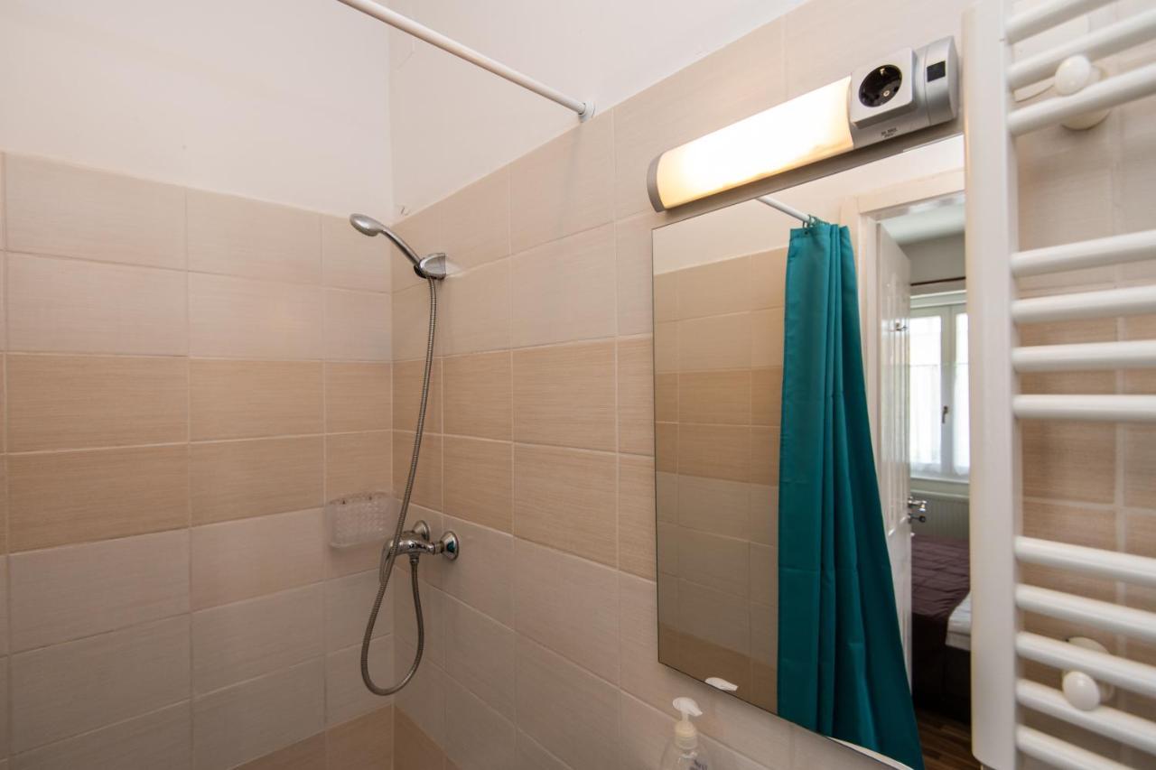 Hello Apartmanhaz Šoproň Exteriér fotografie